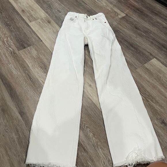 Zara White Flare Leg High Waisted Denim Jeans Size 2 - Picture 1 of 8
